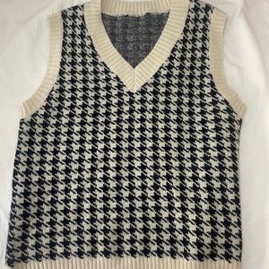 sweater vest